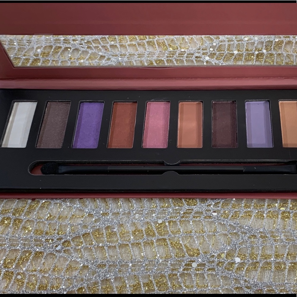 Eyeshadow palette 10 shades
